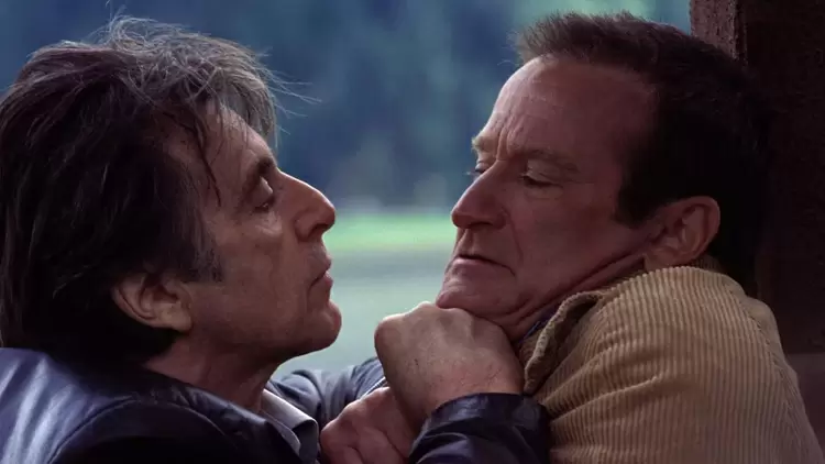 沃爾特·芬奇（羅賓·威廉姆斯飾）在電影中的工作是什麼？