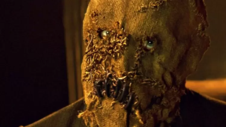 陰影聯盟計畫用什麼裝置來驅散稻草人在哥譚市上空的恐懼氣體？