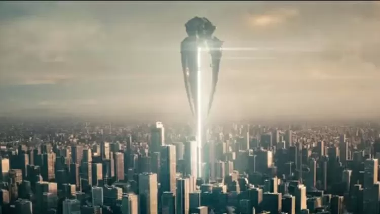 諾蘭是製片人，還獲得了2013年DC漫畫超級英雄電影的故事學分？