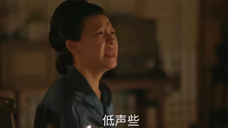 低聲些，_______________？--------------------- 《知否知否應是綠肥紅瘦》