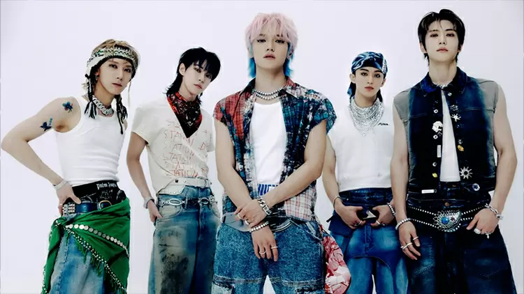 NCT是哪個公司推出的男子組合？