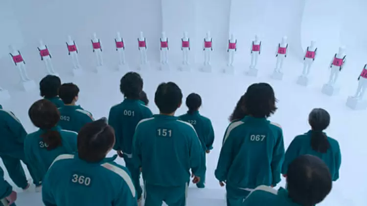 第五個遊戲“玻璃墊腳石”。 你最有可能服用哪種圍兜？