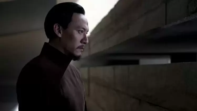 你是嶽惠靈頓醫生。