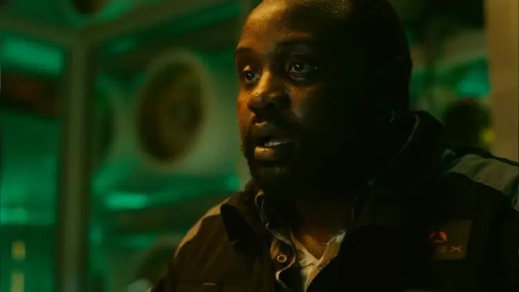 伯尼·海耶斯。