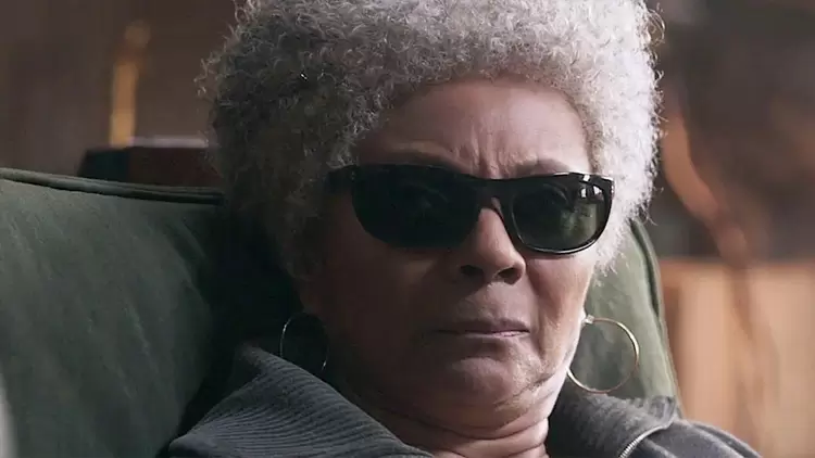 盲婦愛兒Blind AI -- 萊斯莉·奧加姆斯Leslie Uggams