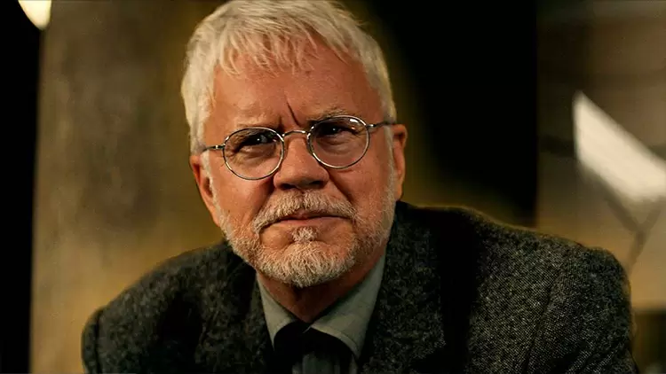 白納德·霍蘭德（Bernard Holland）