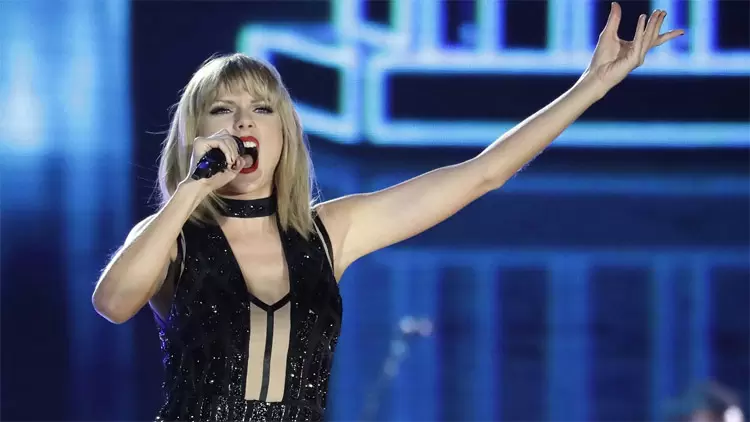 泰勒·斯威夫特