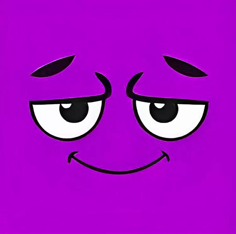 神秘迷人的紫色微笑