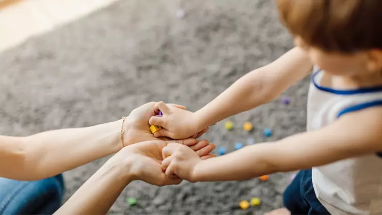 極端自閉症譜系障礙特徵