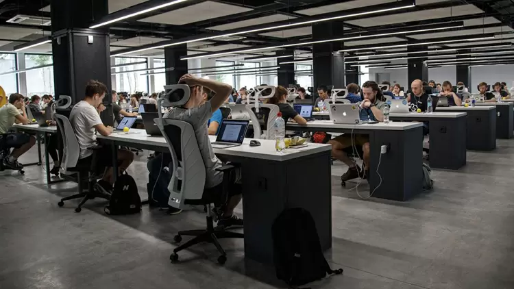 在不熟悉的環境中,開放和靈活確實很重要。