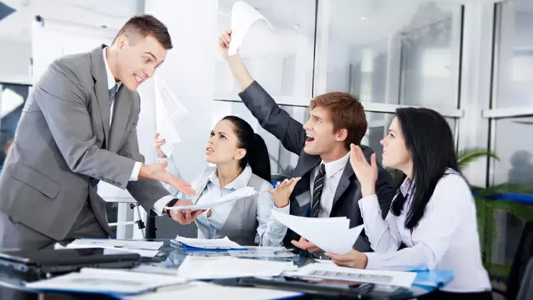 我喜歡辯論和討論不同的觀點。