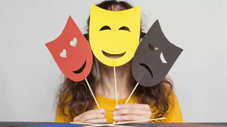 你有强烈的反社會傾向，尋求醫療護理是至關重要的。