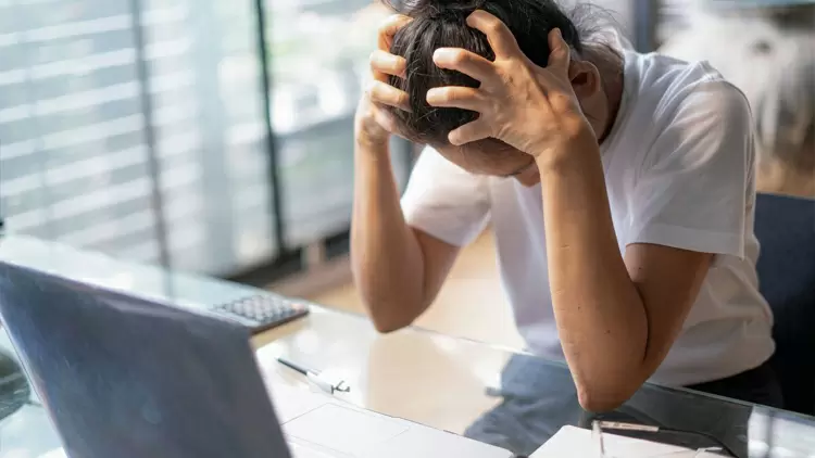 我經常感到情緒失控