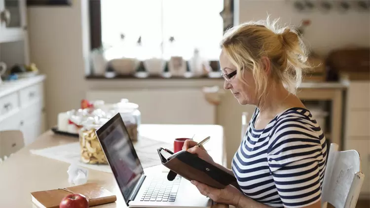 昨天想好的某件事今天怎麼也記不起來了，而且常常出現這種情況。