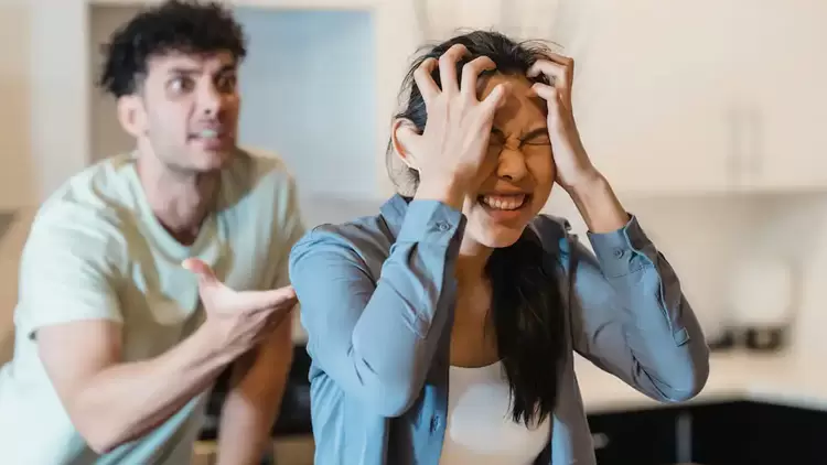 每當受到刺激後，我總是感到難以平心靜氣，情緒很難恢復到平靜狀態。