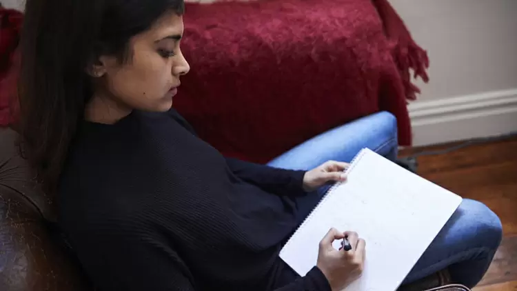 當你的朋友提出一個新的想法或計畫時，你會：