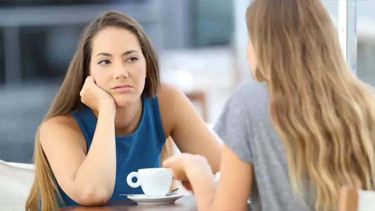 當你的朋友分享他們的個人問題時，你會：