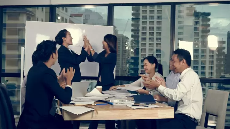 當你完成一個項目或任務時，你首先會想到：