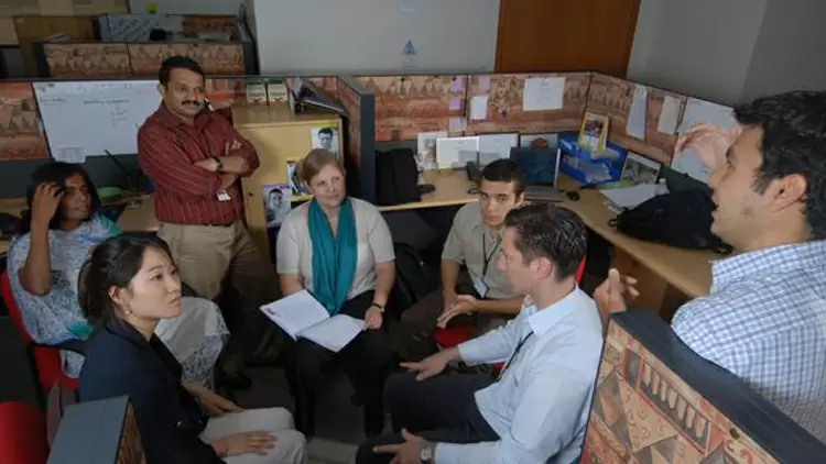 當你的朋友討論他們的夢想和目標時，你會覺得：