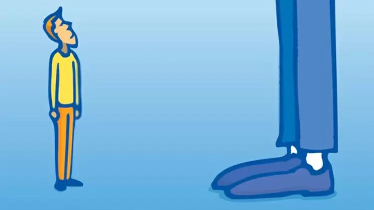 當你遇到一個你認為比自己更優秀的人時，你通常：