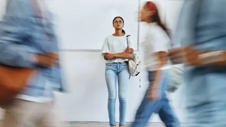 你是否經常會失去現實感（感覺事物不真實）或失去自我感（感覺與自己疏離）？