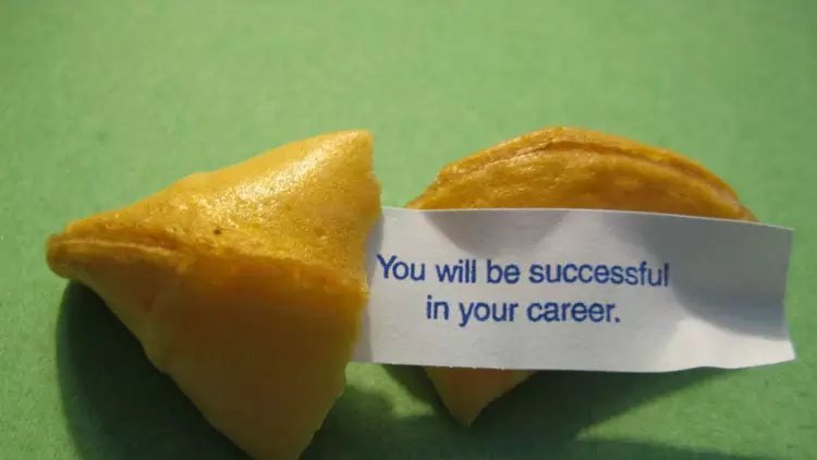 一個成功的職業生涯和認可會來你的管道。