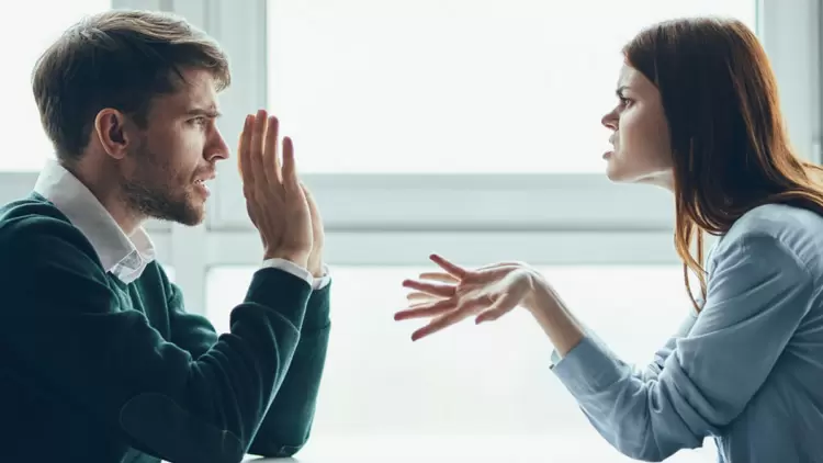 如果你的朋友或同事誤解了你，你會立即為自己辯解嗎？