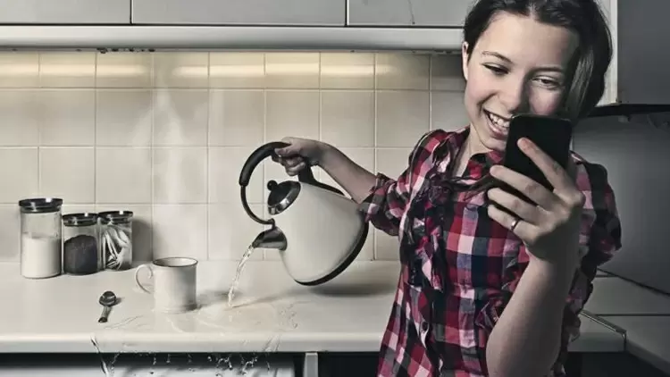 你有多少次難以按照訓示完成任務，或者沒有完成任務，比如家務、功課或工作？