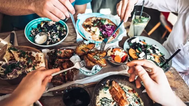 你覺得在小組環境中很難保持靜止嗎？