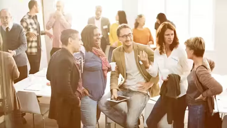 在社交活動中,你通常: