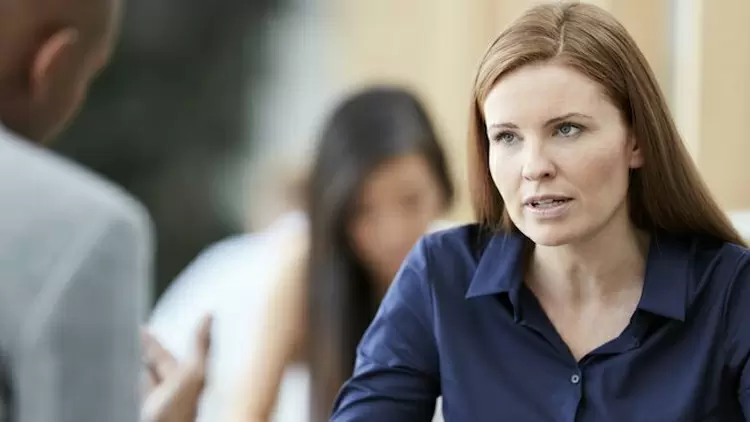 當你遇到批評時,你的反應是: