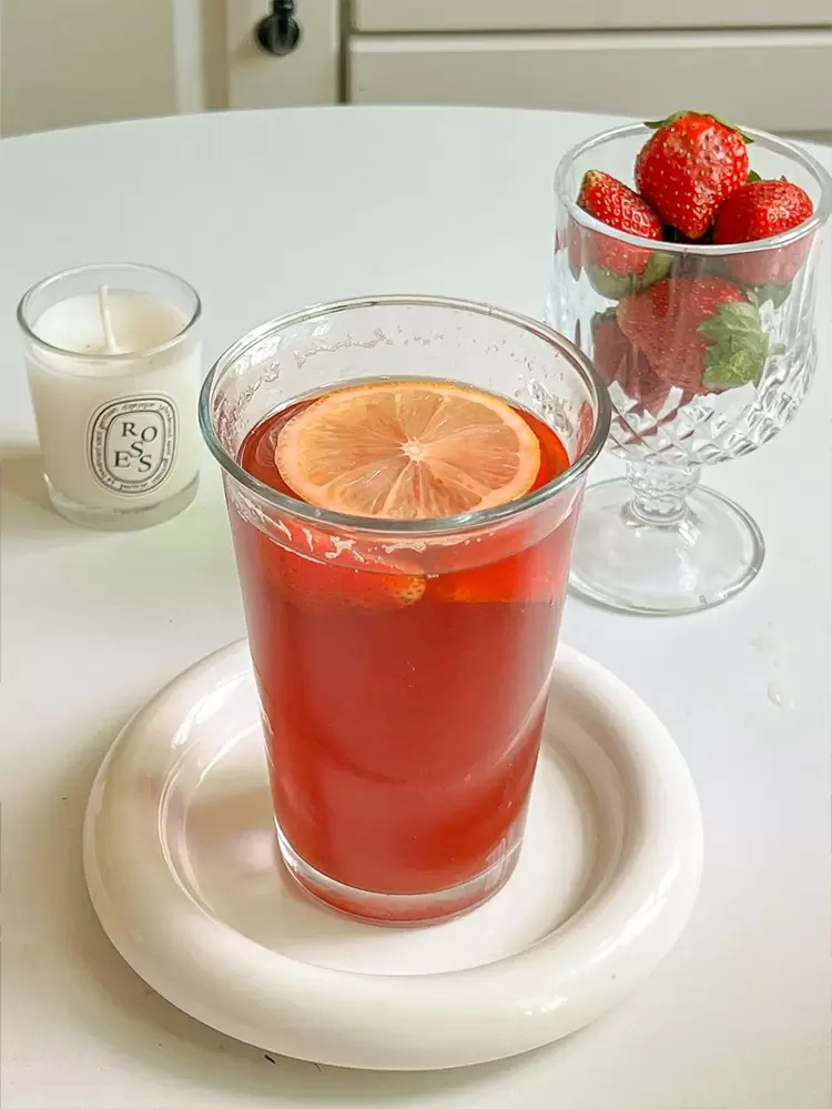 草莓熱紅茶